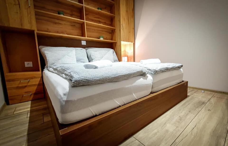 Bungalovi Kljuc Dış mekan fotoğraf
